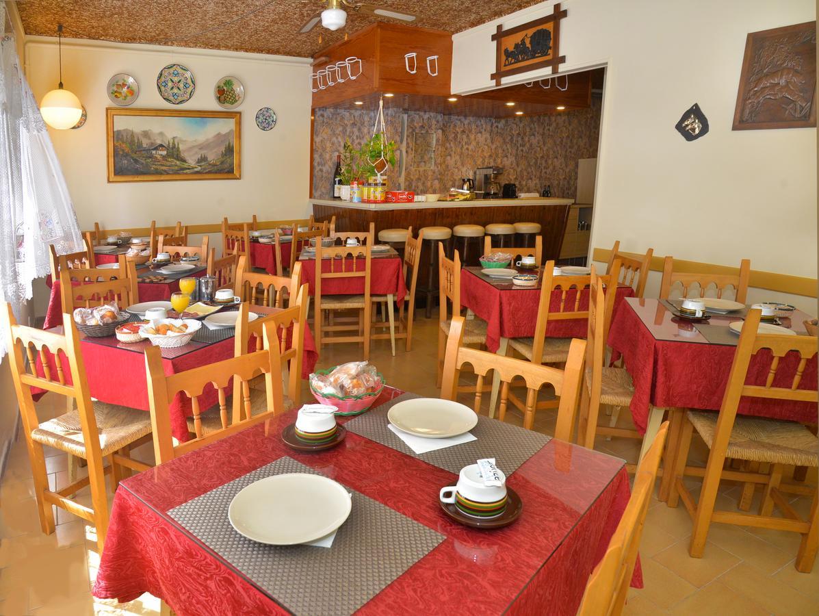 Hostal Julieta Льорет-де-Мар Экстерьер фото